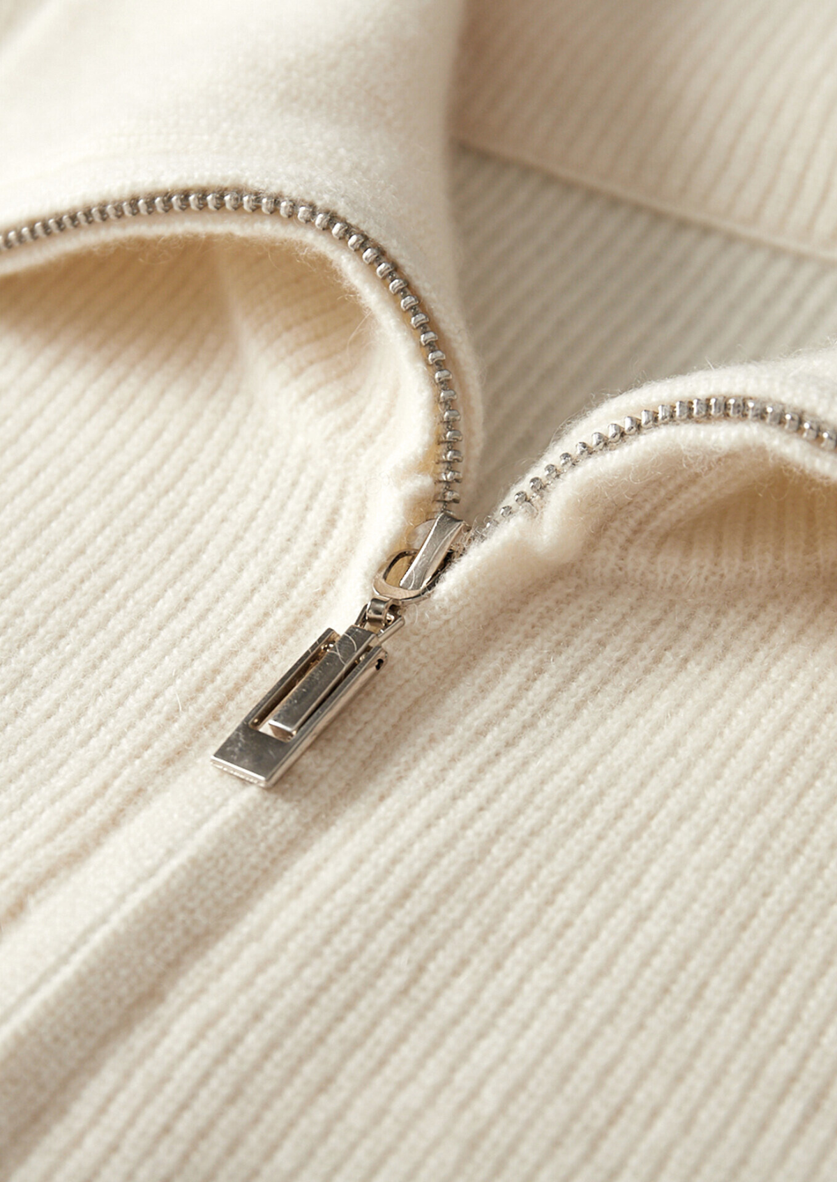 Sondrio Cashmere Zip Vest