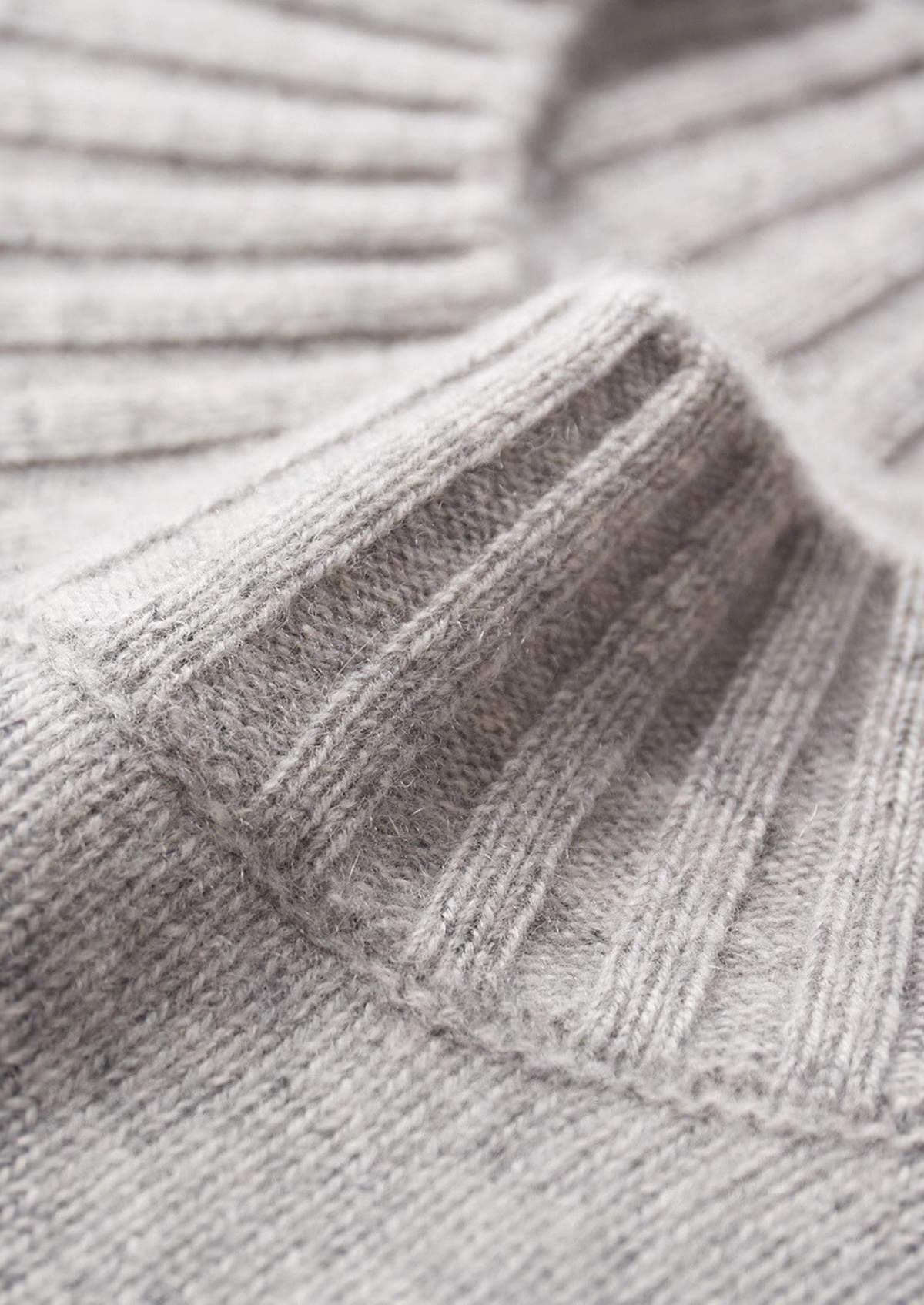 Trento Cashmere Mock Neck